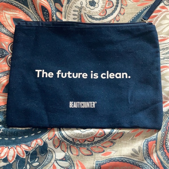 Beautycounter makeup bag - Picture 1 of 1